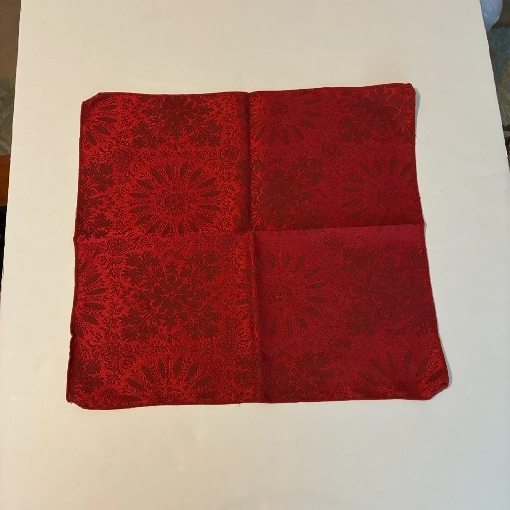 Red Floral Pattern Set of 4 Cloth Napkins
